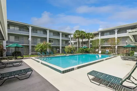 101 Oyster Bay Cir #210, Altamonte Springs, FL 32701