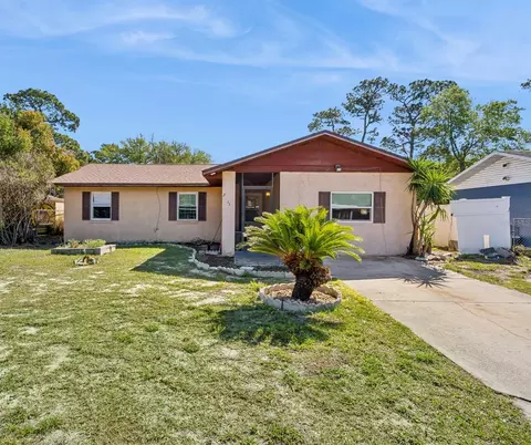 2615 El Portal Ave, Sanford, FL 32773