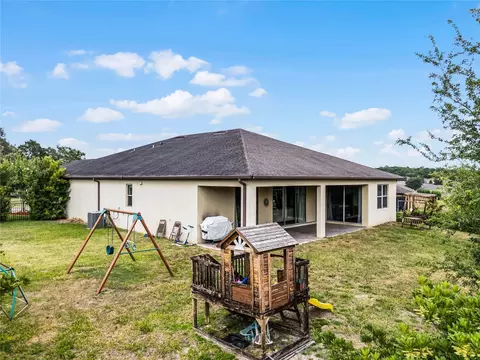 Exterior - 30215 Bretton Loop, Mount Dora, FL 32757 photo 5 of 9
