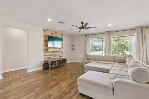 Living - 30215 Bretton Loop, Mount Dora, FL 32757 photo 1 of 2