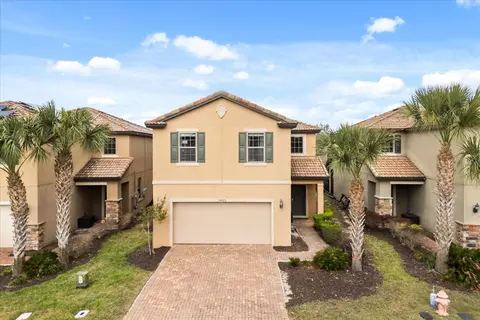 5425 Misty Oak Cir, Davenport, FL 33837