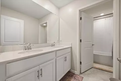 Bath - 2280 Mountain Pine St, Ocoee, FL 34761 photo 3 of 3