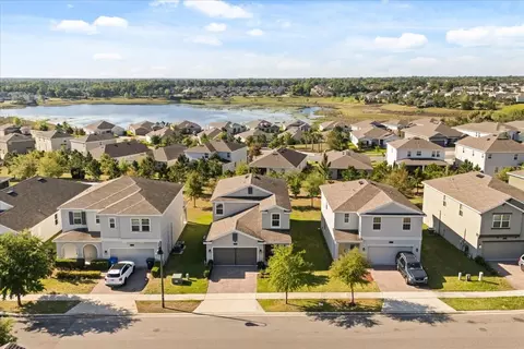 View/Area - 2280 Mountain Pine St, Ocoee, FL 34761 photo 2 of 13
