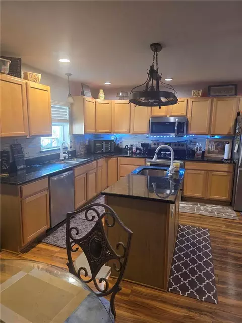 Kitchen - 959 Thomas Rd, Eagle Lake, FL 33839 photo 12 of 12