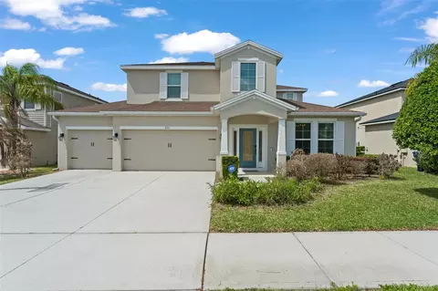635 Neptune Dr, Groveland, FL 34736
