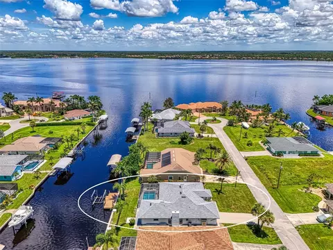 3077 Stone St, Port Charlotte, FL 33981