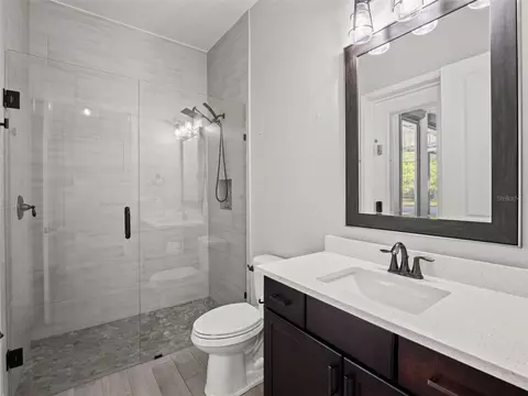 Bath - 34595 Seneca Reserve Dr, Eustis, FL 32736 photo 9 of 10