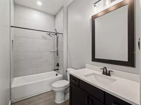 Bath - 34595 Seneca Reserve Dr, Eustis, FL 32736 photo 2 of 10