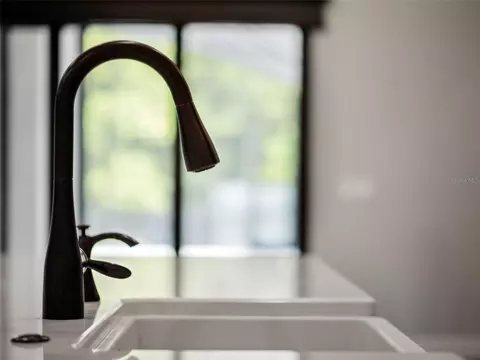 Kitchen - 34595 Seneca Reserve Dr, Eustis, FL 32736 photo 8 of 10