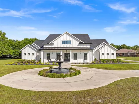 Exterior - 34595 Seneca Reserve Dr, Eustis, FL 32736 photo 2 of 15