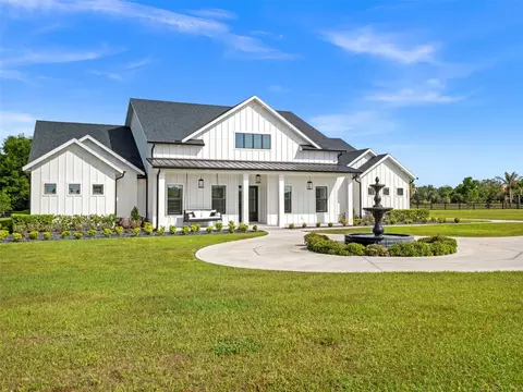 Exterior - 34595 Seneca Reserve Dr, Eustis, FL 32736 photo 14 of 15