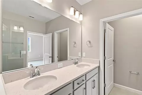 Bath - 1347 Lumpini St, Saint Cloud, FL 34771 photo 1 of 6