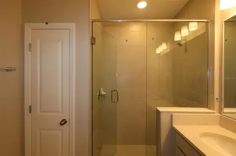Bath - 1347 Lumpini St, Saint Cloud, FL 34771 photo 3 of 4
