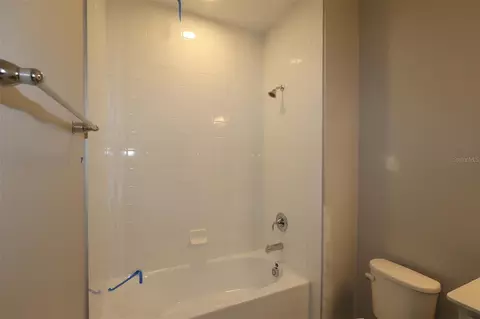 Bath - 1347 Lumpini St, Saint Cloud, FL 34771 photo 4 of 4
