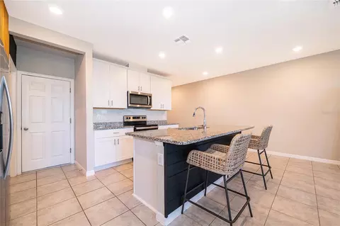 Kitchen - 963 Robin Holly St, Ocoee, FL 34761 photo 5 of 5