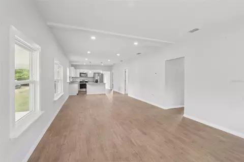Living - 3070 E Central Ave, Bartow, FL 33830 photo 5 of 5