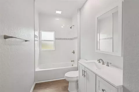 Bath - 3070 E Central Ave, Bartow, FL 33830 photo 2 of 2