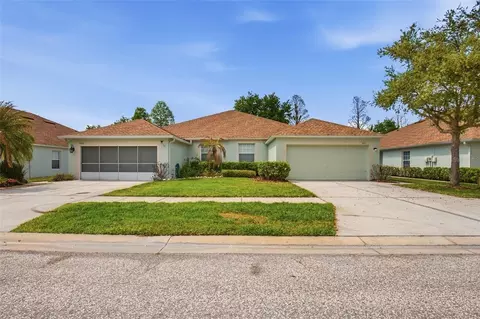 5751 Autumn Shire Dr, Zephyrhills, FL 33541