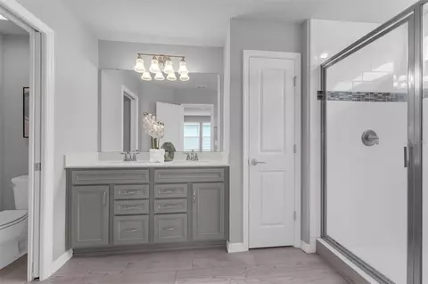 Bath - 2765 Franklin Rd, Saint Cloud, FL 34771 photo 2 of 4