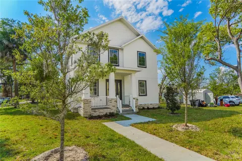 38 S Pollard St, Oakland, FL 34760