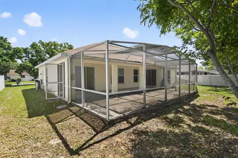 Exterior - 2518 Maywood St, Eustis, FL 32726 photo 3 of 8