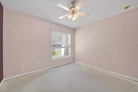 Bedroom - 2518 Maywood St, Eustis, FL 32726 photo 2 of 12