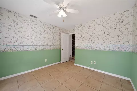 Bedroom - 2518 Maywood St, Eustis, FL 32726 photo 5 of 12