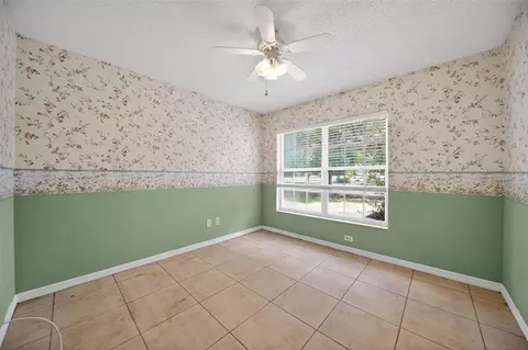 Bedroom - 2518 Maywood St, Eustis, FL 32726 photo 6 of 12