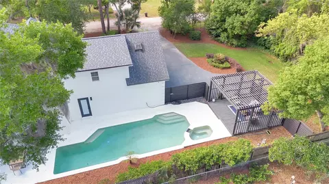 Exterior - 109 E 12th Ave, Windermere, FL 34786 photo 5 of 5