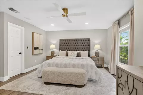 Bedroom - 109 E 12th Ave, Windermere, FL 34786 photo 2 of 3