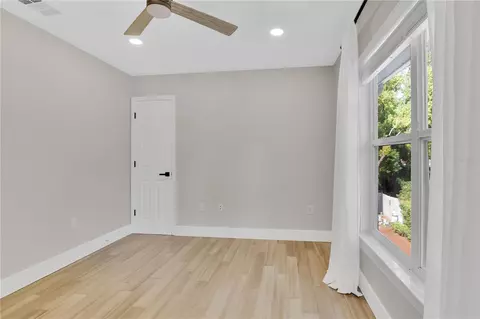 Bedroom - 109 E 12th Ave, Windermere, FL 34786 photo 3 of 3