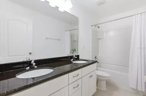 Bath - 10536 Cabbage Tree Loop, Orlando, FL 32825 photo 2 of 4