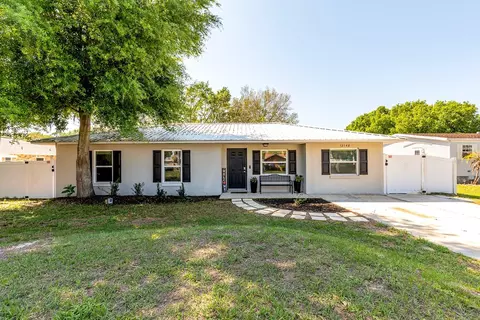 12146 Virginia Dr, Leesburg, FL 34788