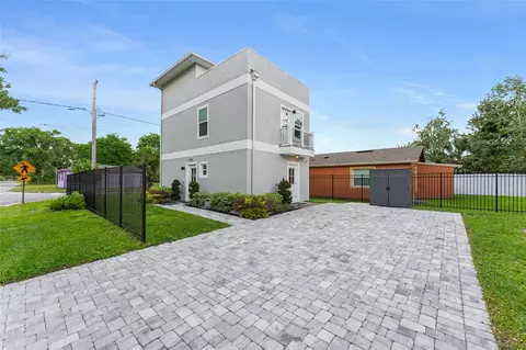 2951 Kings Rd, Sanford, FL 32771