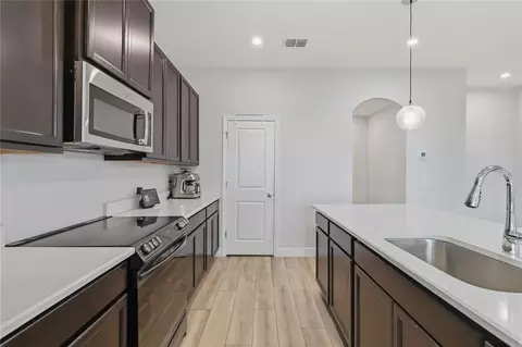 Entry Way - 1545 Wynell St, Saint Cloud, FL 34771 photo 5 of 10