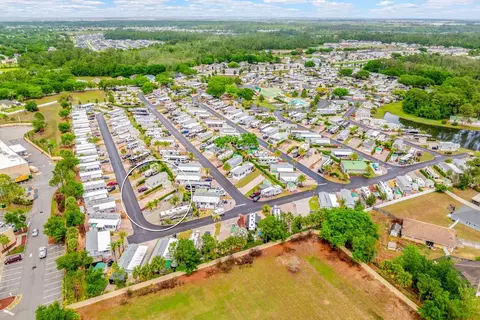 2410 Limewood Ave #304, Clermont, FL 34714