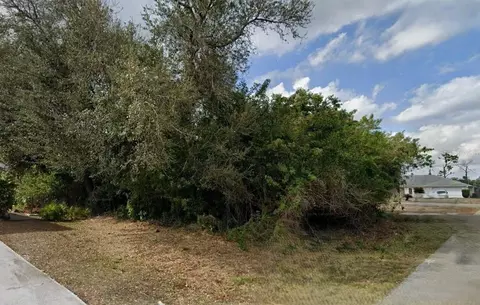880 Neptune St, Port Charlotte, FL 33948