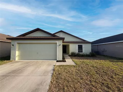 2359 Bexley Dr, Tavares, FL 32778