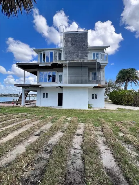 1922 Mississippi Ave, Englewood, FL 34224