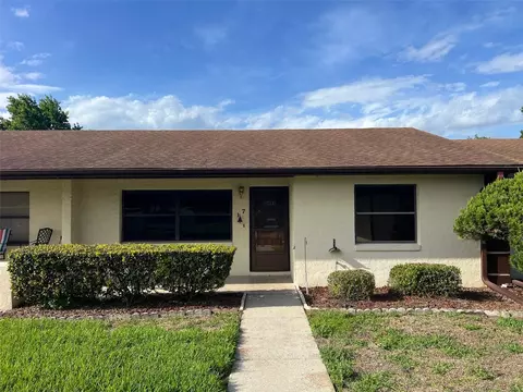 12449 Orangewood Cir #17, Tavares, FL 32778