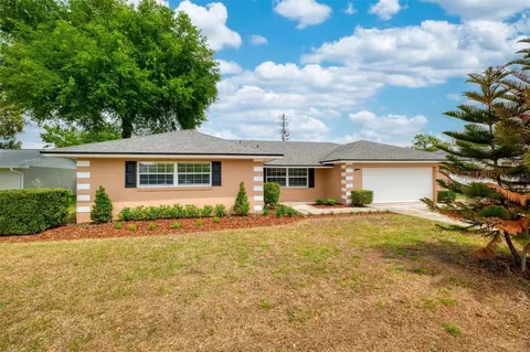 1036 Manchester Cir, Winter Park, FL 32792