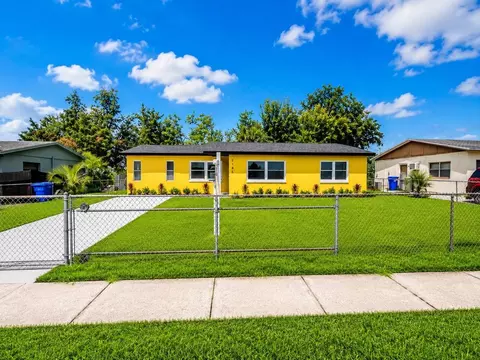2105 9th St NE, Winter Haven, FL 33881