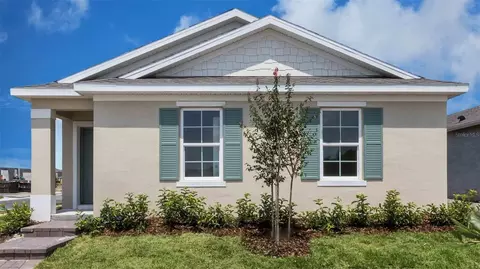 5121 Flameleaf St, Apopka, FL 32712