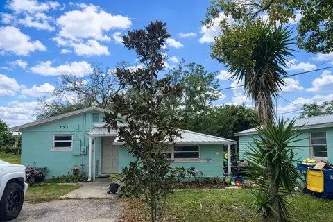 737 Albrook St, Mascotte, FL 34753