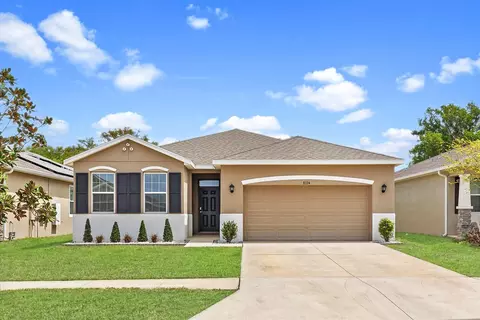 8324 Wheat Stone Dr, Zephyrhills, FL 33540