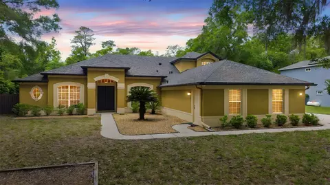 386 Chinahill Ct, Apopka, FL 32712
