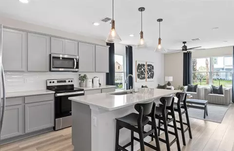 Kitchen - 5013 Furrowed Way, Saint Cloud, FL 34771 photo 5 of 5