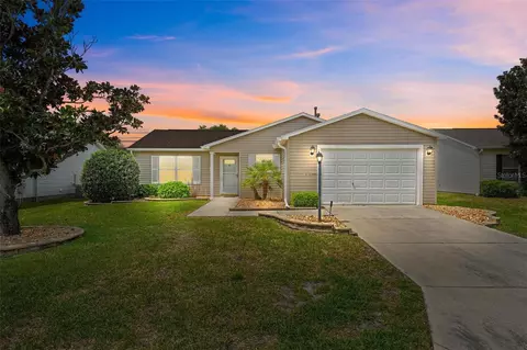 1088 Gennesse Ln, The Villages, FL 32162
