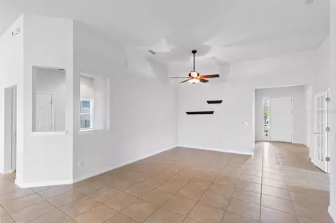 Living - 30139 Hackney Loop, Mount Dora, FL 32757 photo 2 of 6