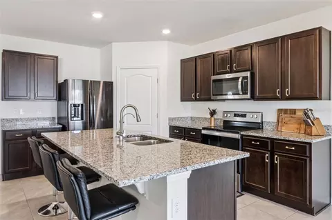 Kitchen - 3914 Resting Robin Ave, Bartow, FL 33830 photo 1 of 2